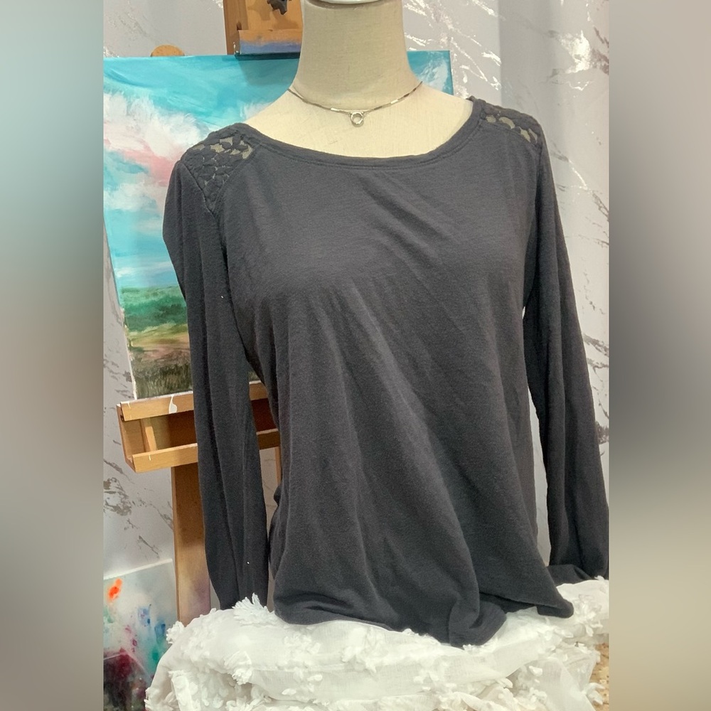 Maurices Black Long-Sleeve Crewneck Top